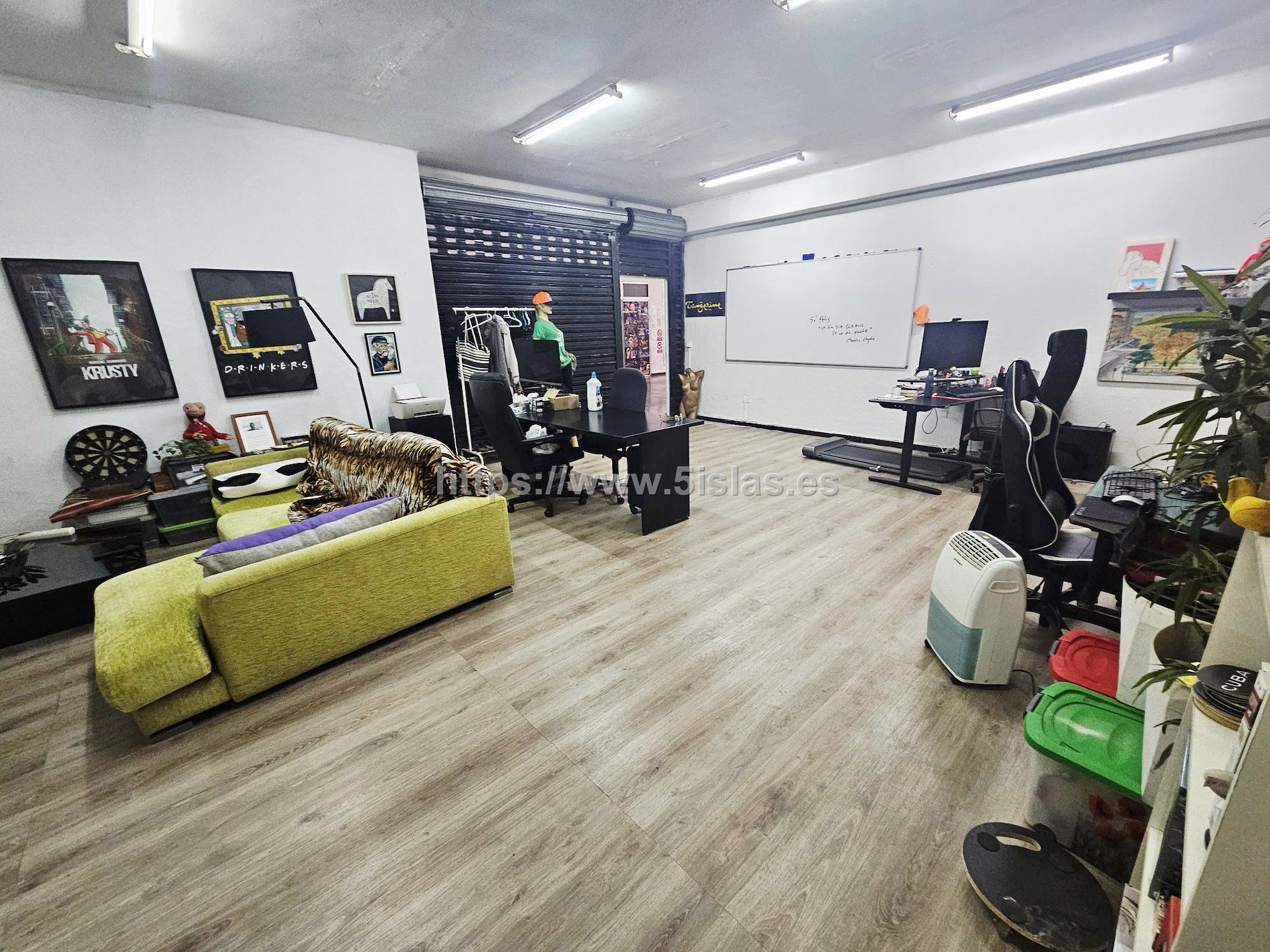 Cala Mayor, local cerca playa