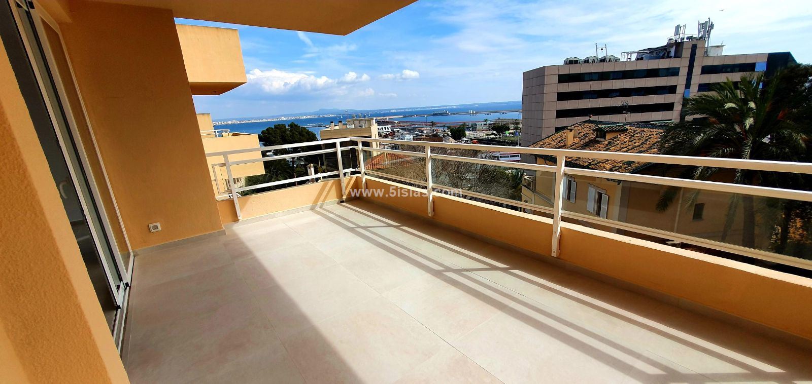 Corb Mari, cerca Porto pi,   piso con vistas al mar y garaje