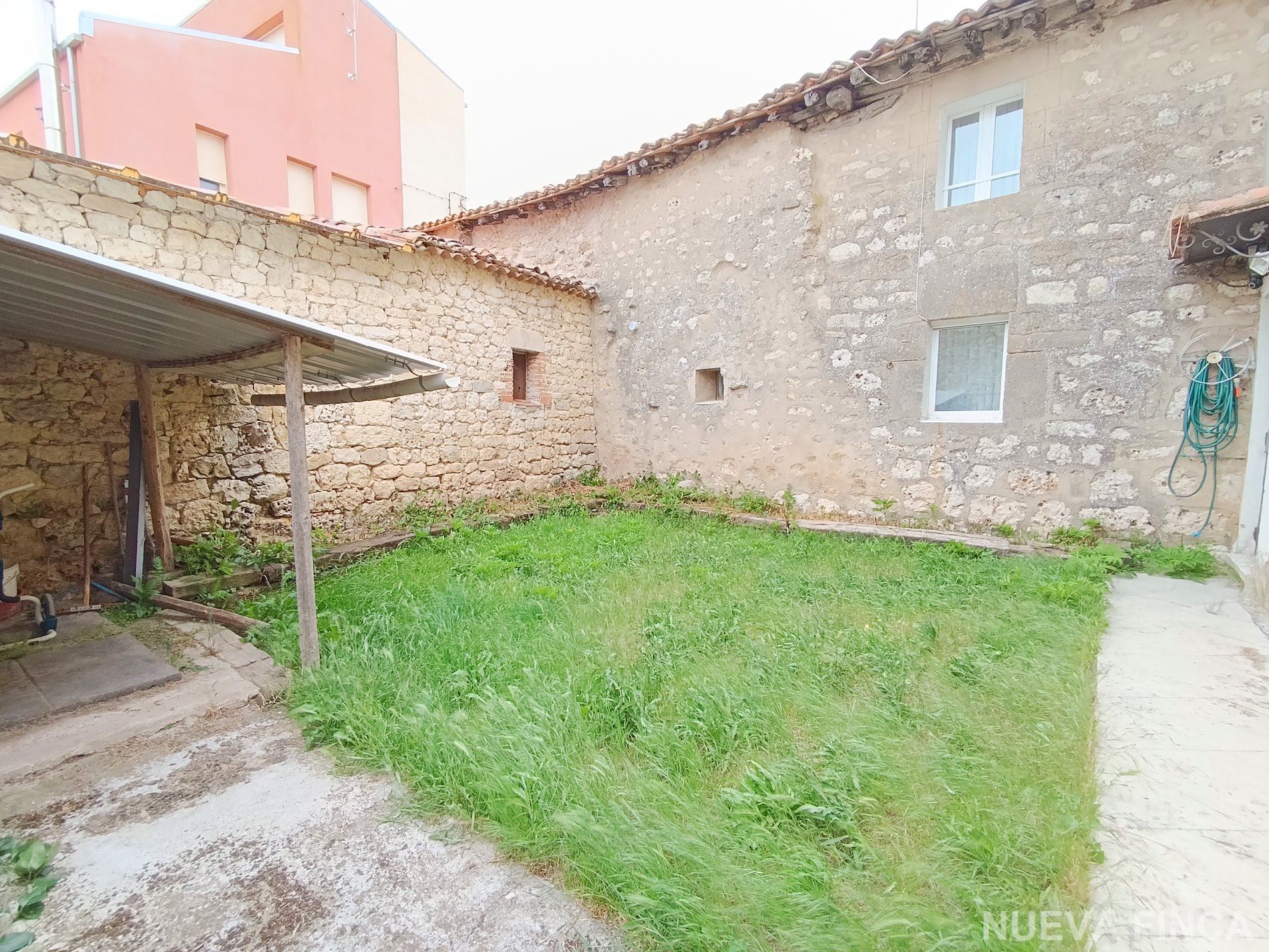 CHALET. RIOCEREZO 