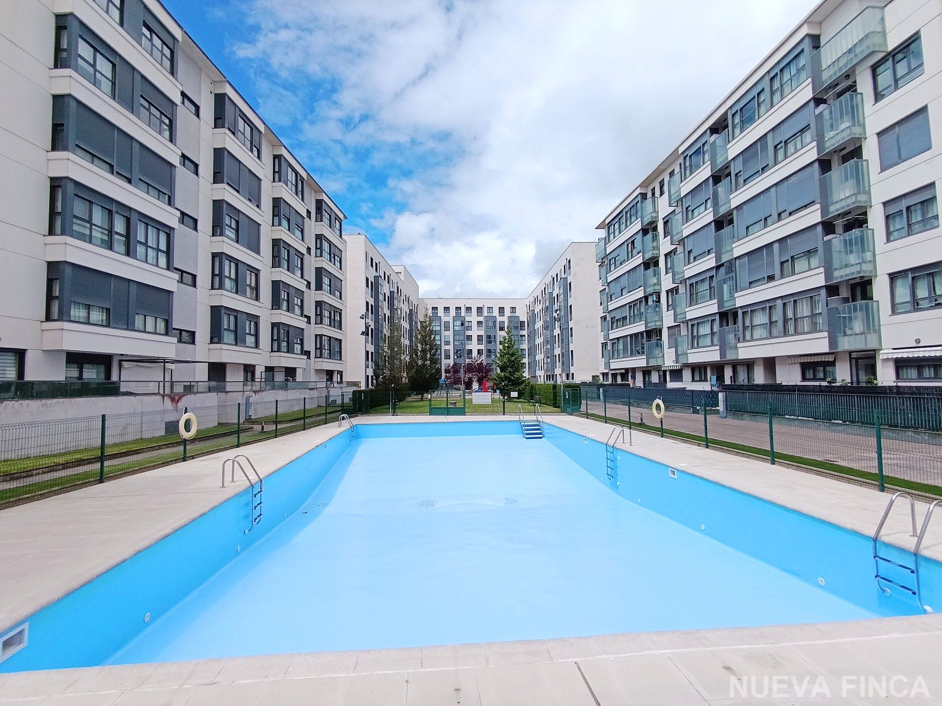 PISO / APARTAMENTO. BURGOS , Zona SUR