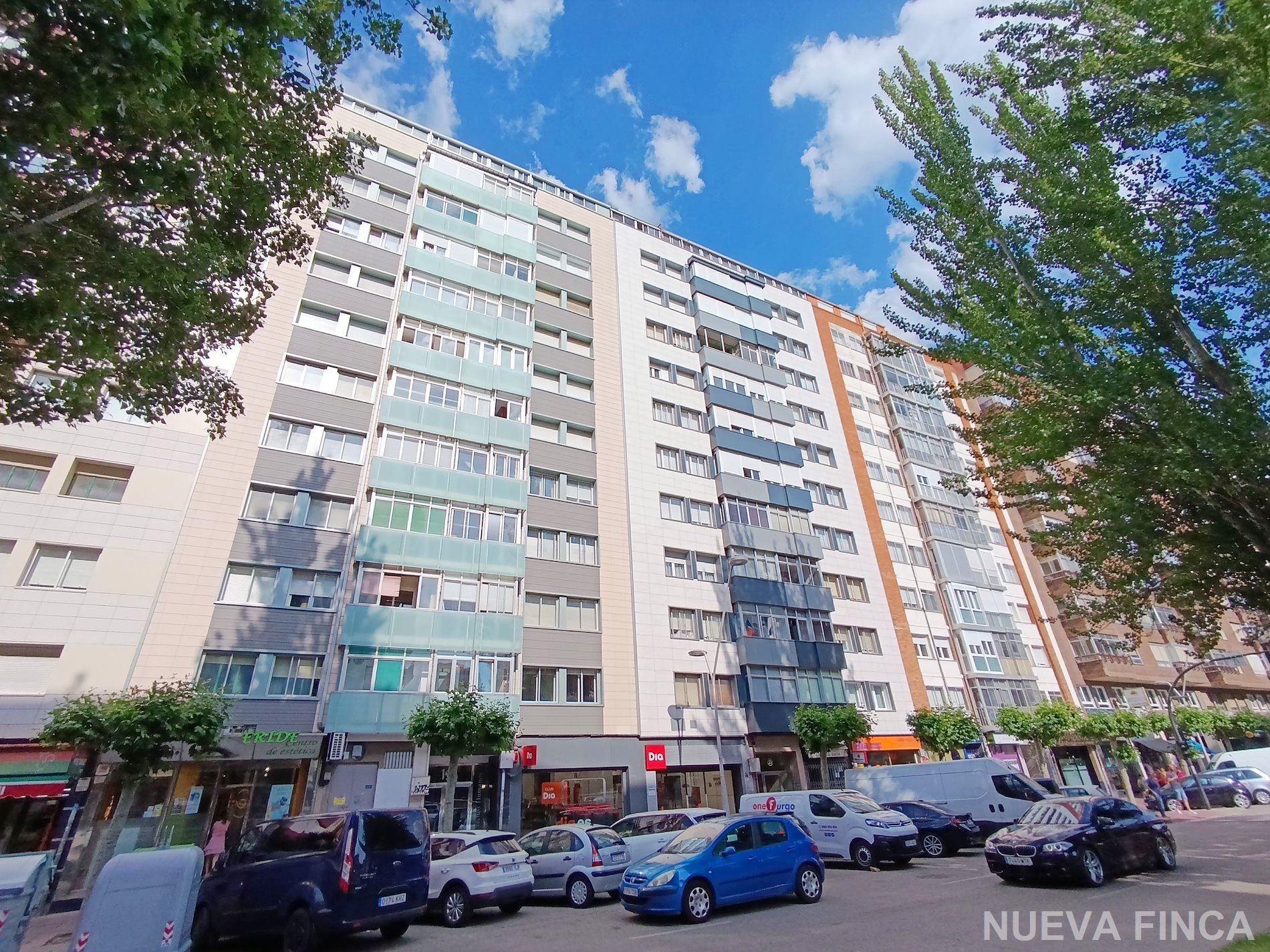 PISO / APARTAMENTO. BURGOS , Zona GAMONAL