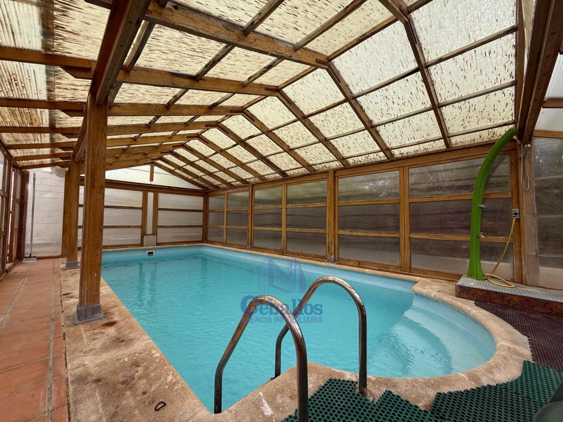 CHALET PAREADO en GUADALAJARA