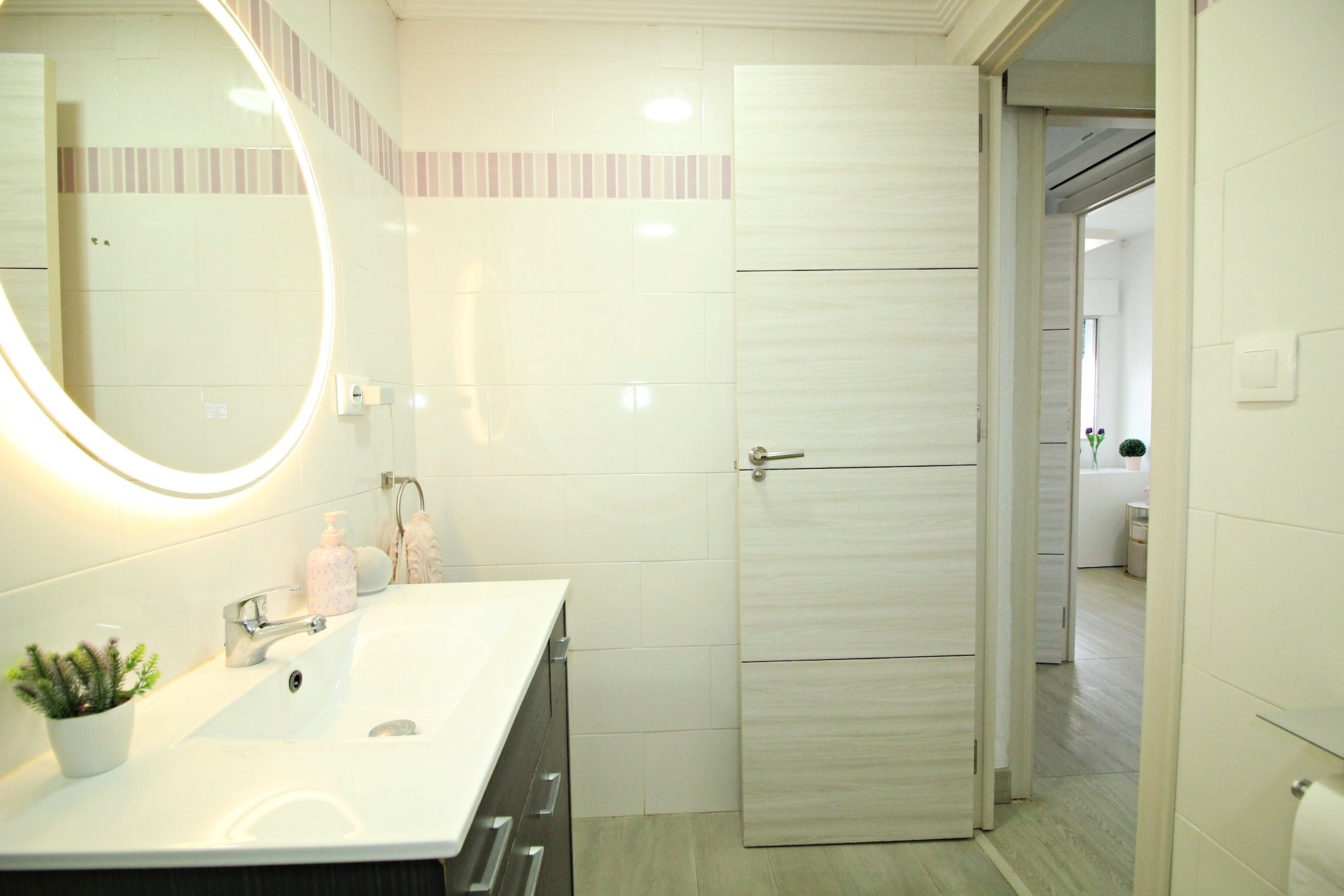 PISO / APARTAMENTO. HUELVA , area HISPANIDAD