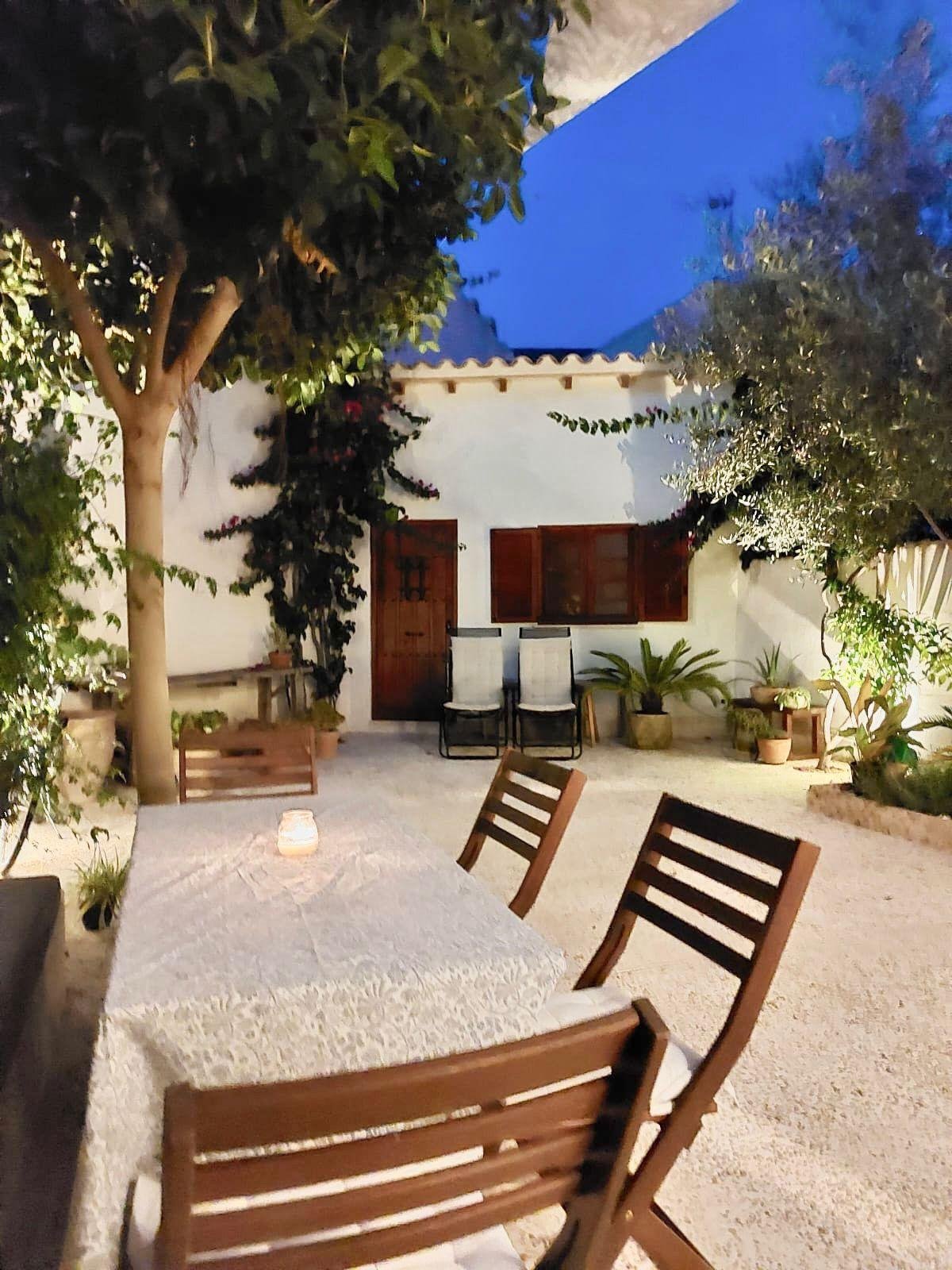 PLANTA BAJA CON AMPLIA TERRAZA EN ZONA PERE GARAU