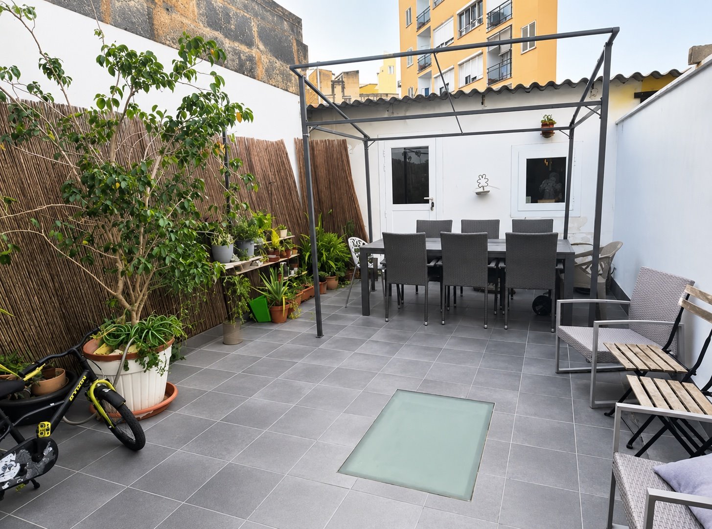 PISO CON AMPLIA TERRAZA EN ZONA PERE GARAU