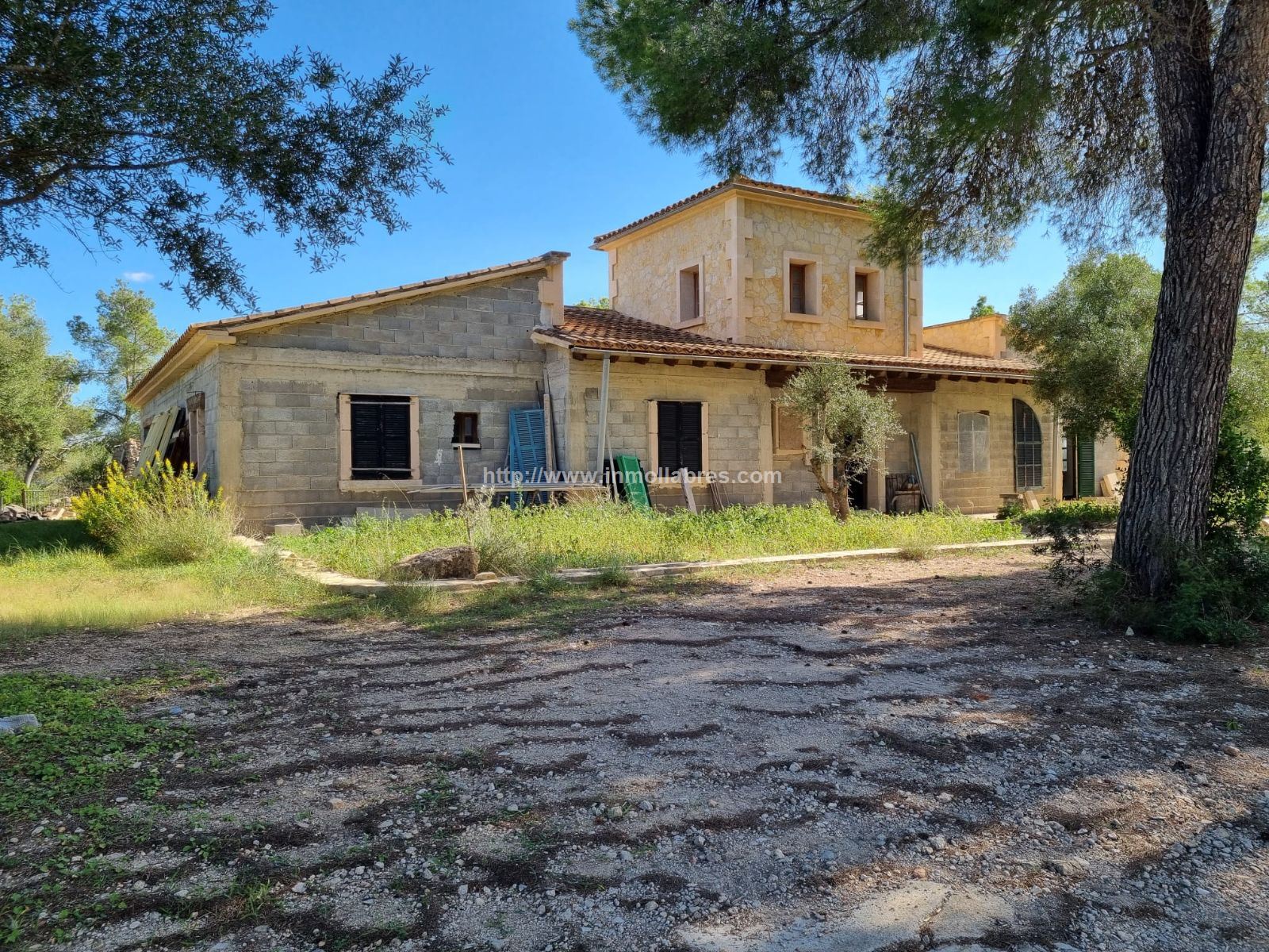 COUNTRY HOUSE in PETRA