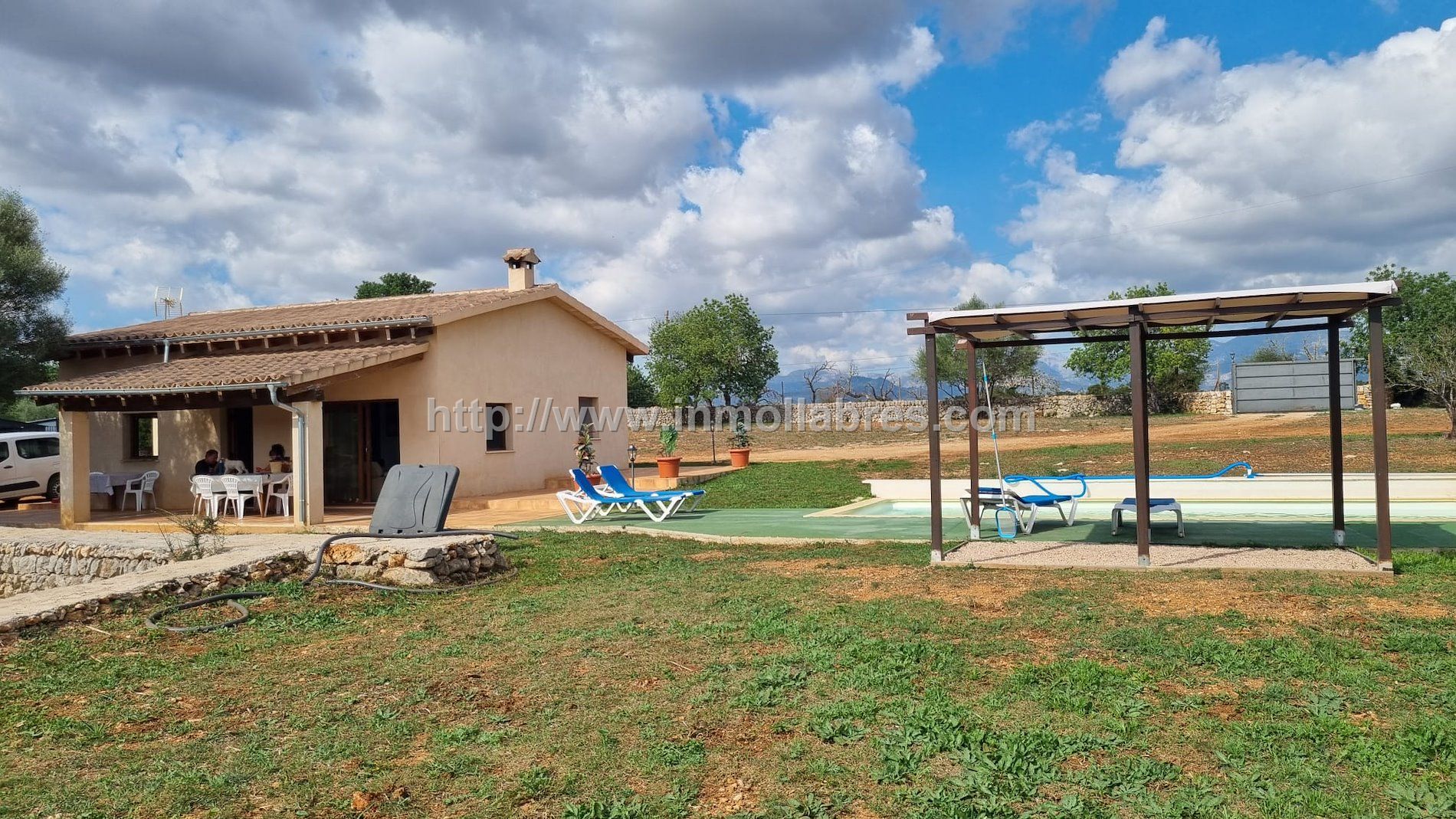 PRECIOSA RUSTICA EN EL TERMINO DE COSTITX CON CEDULA DE HABITABILIDAD 