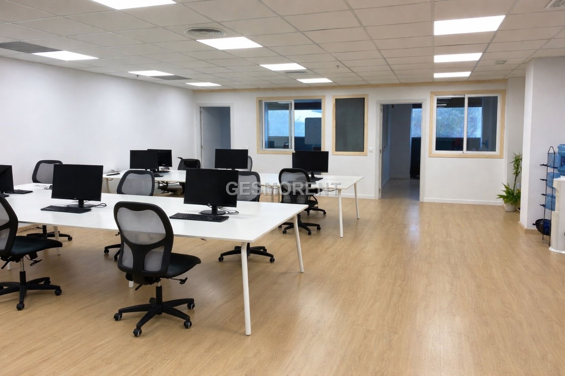 OFICINA EN VENTA EN EL POLIGONO SON CASTELLÓ, PALMA 