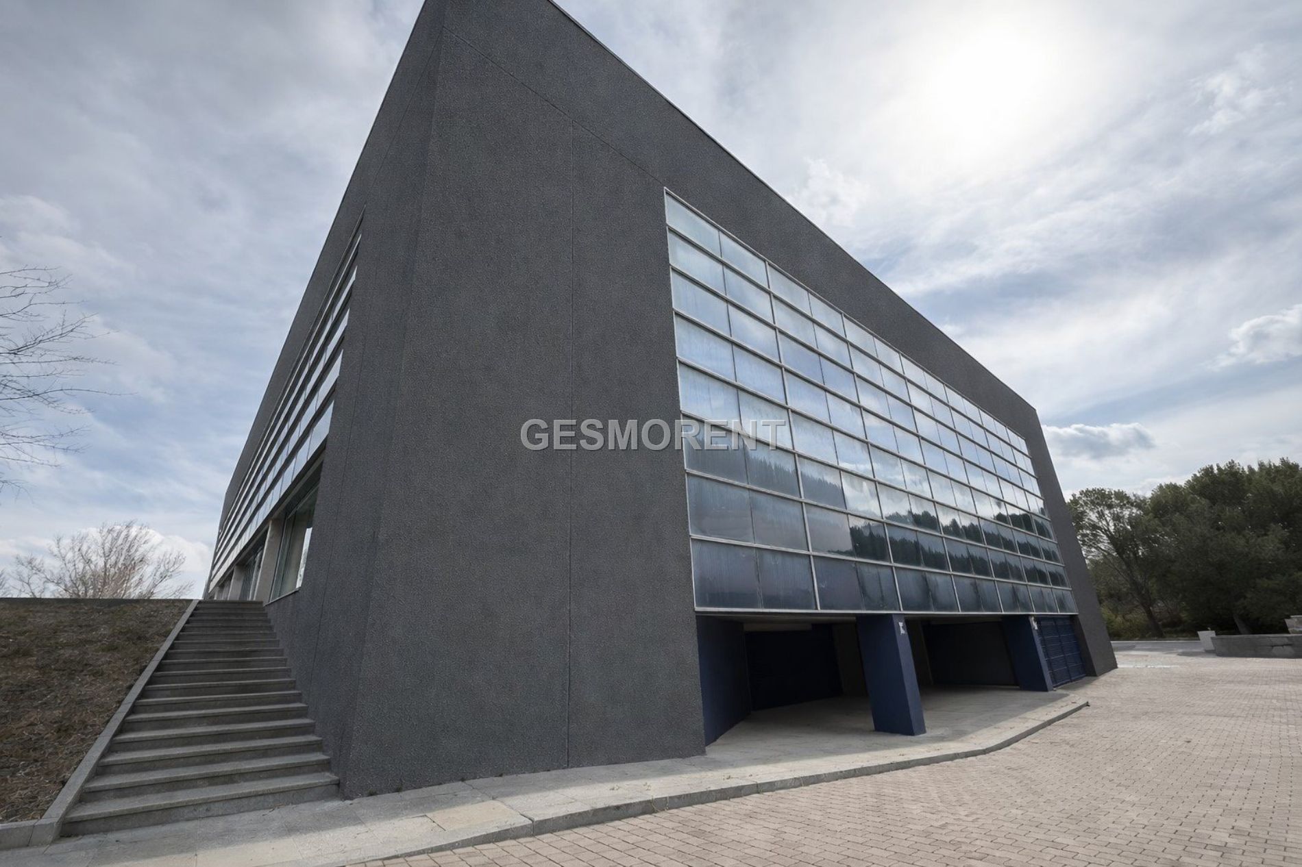 EDIFICIO COMERCIAL / TERCIARIO EN VILAFRANCA DEL PENEDÈS
