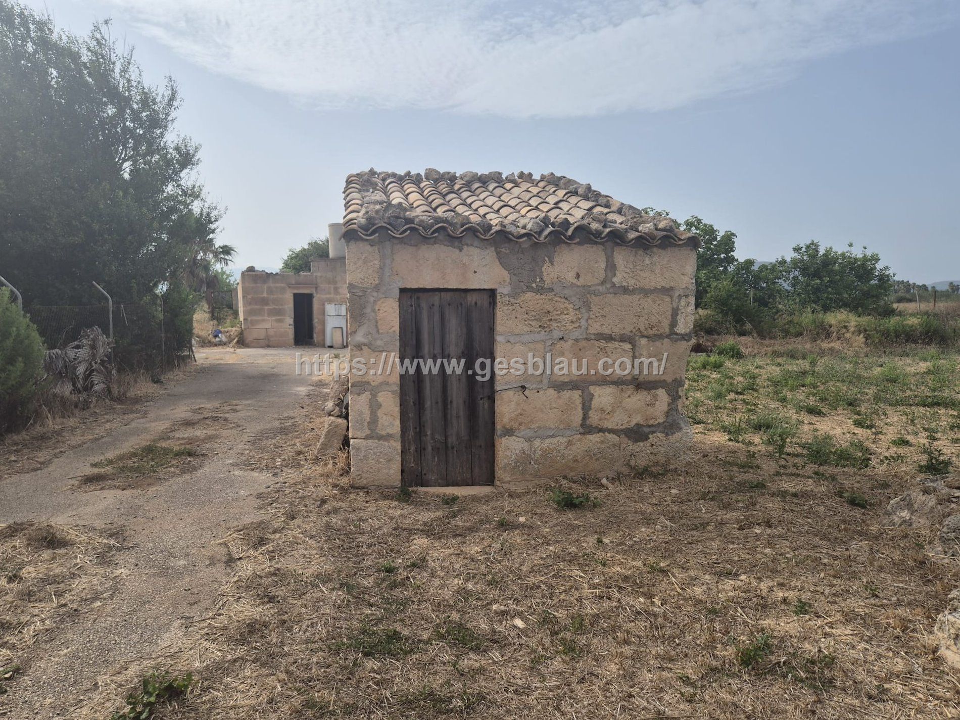 Finca rústica con agua, ideal para cultivo y disfrutar de la naturaleza