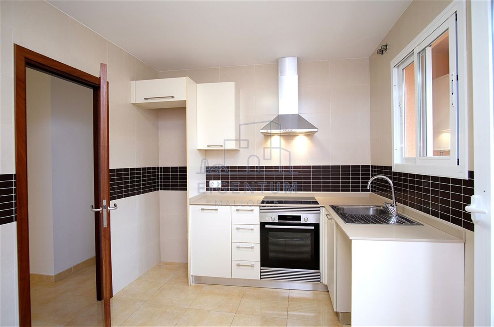  INMEJORABLE  PISO CON ASCENSOR , PARKING, TRASTERO  Y TERRAZAS 