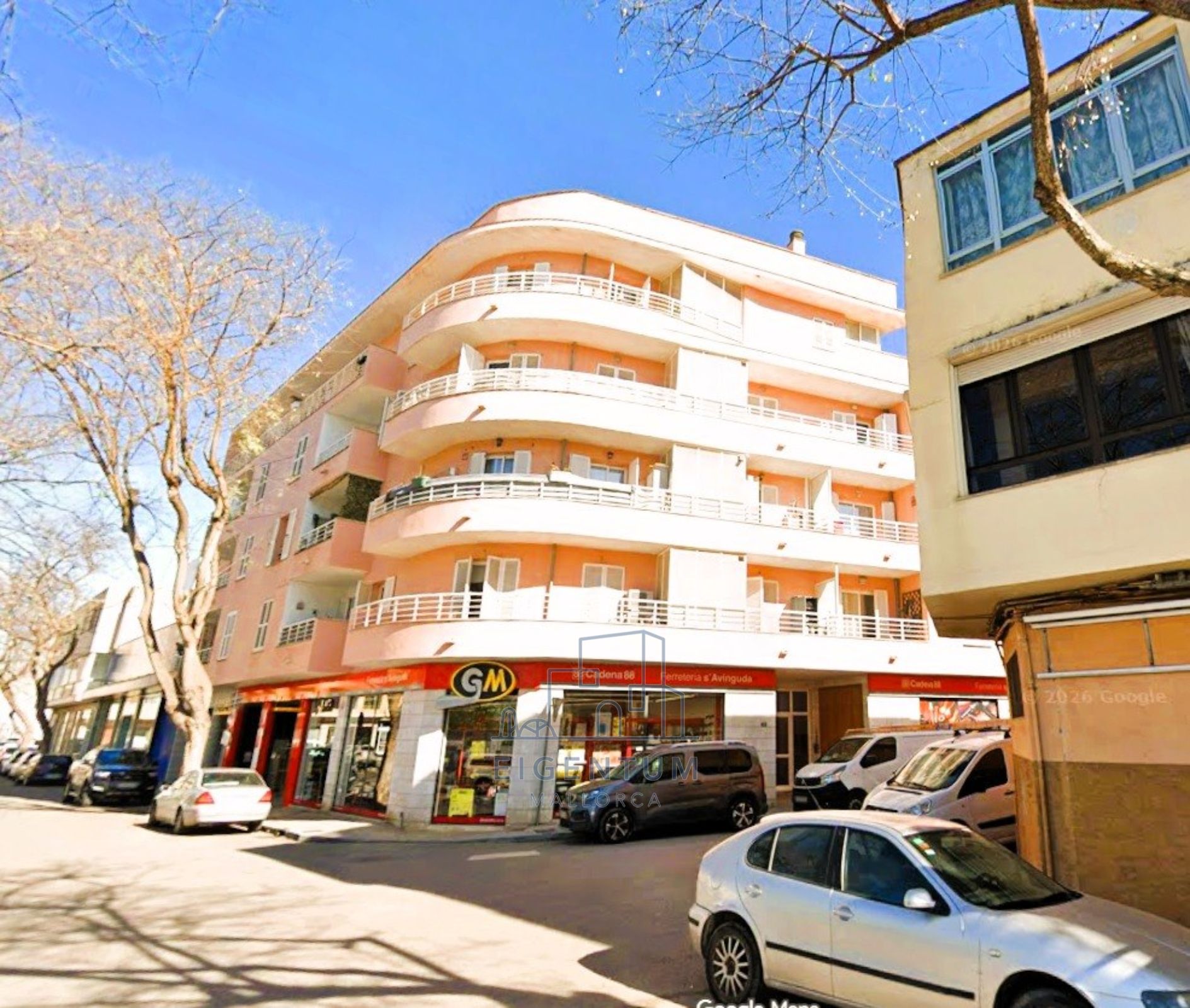 PISO DE DOS HABITACIONES EN ALQUILER CON BALCON Y ASCENSOR 