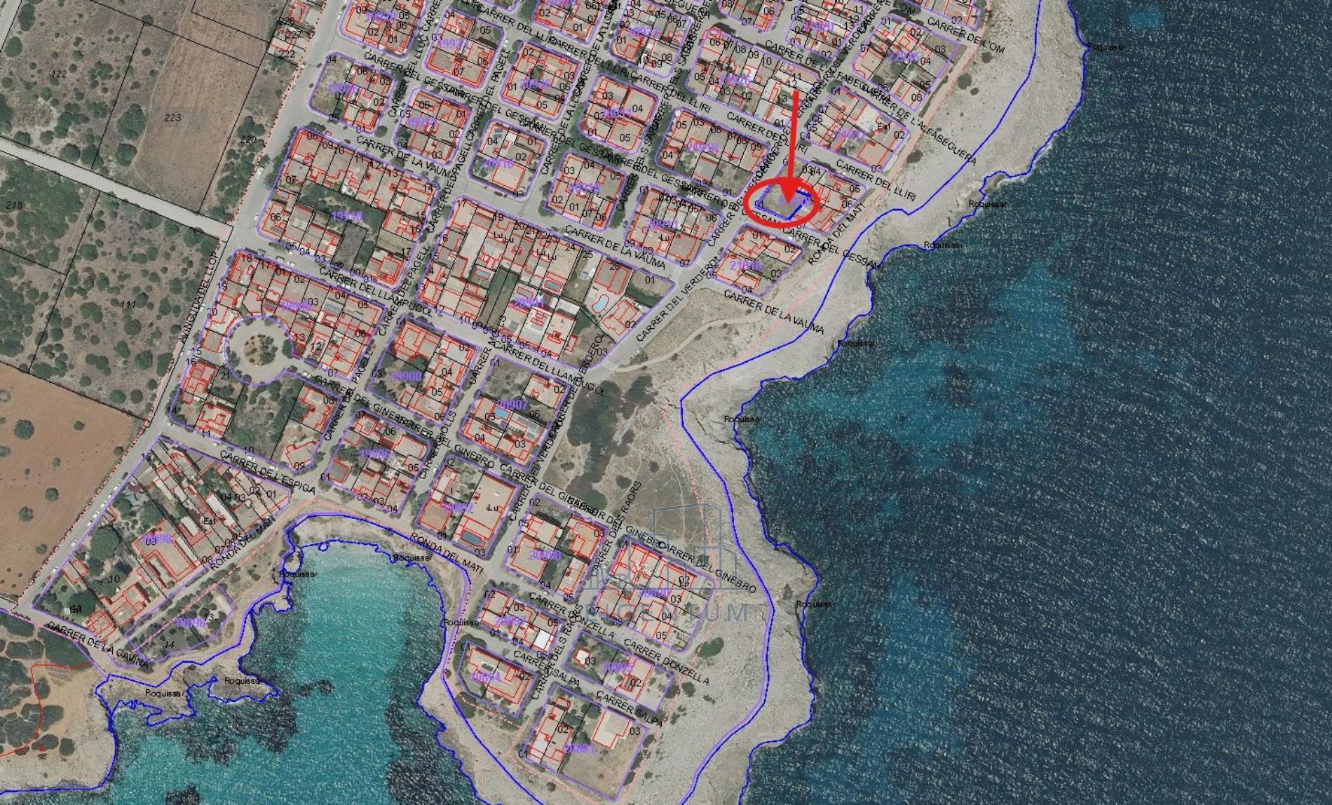 ¡EXCELENTE OPORTUNIDAD DE INVERSIÓN A ESCASOS 20 METROS DEL MAR!