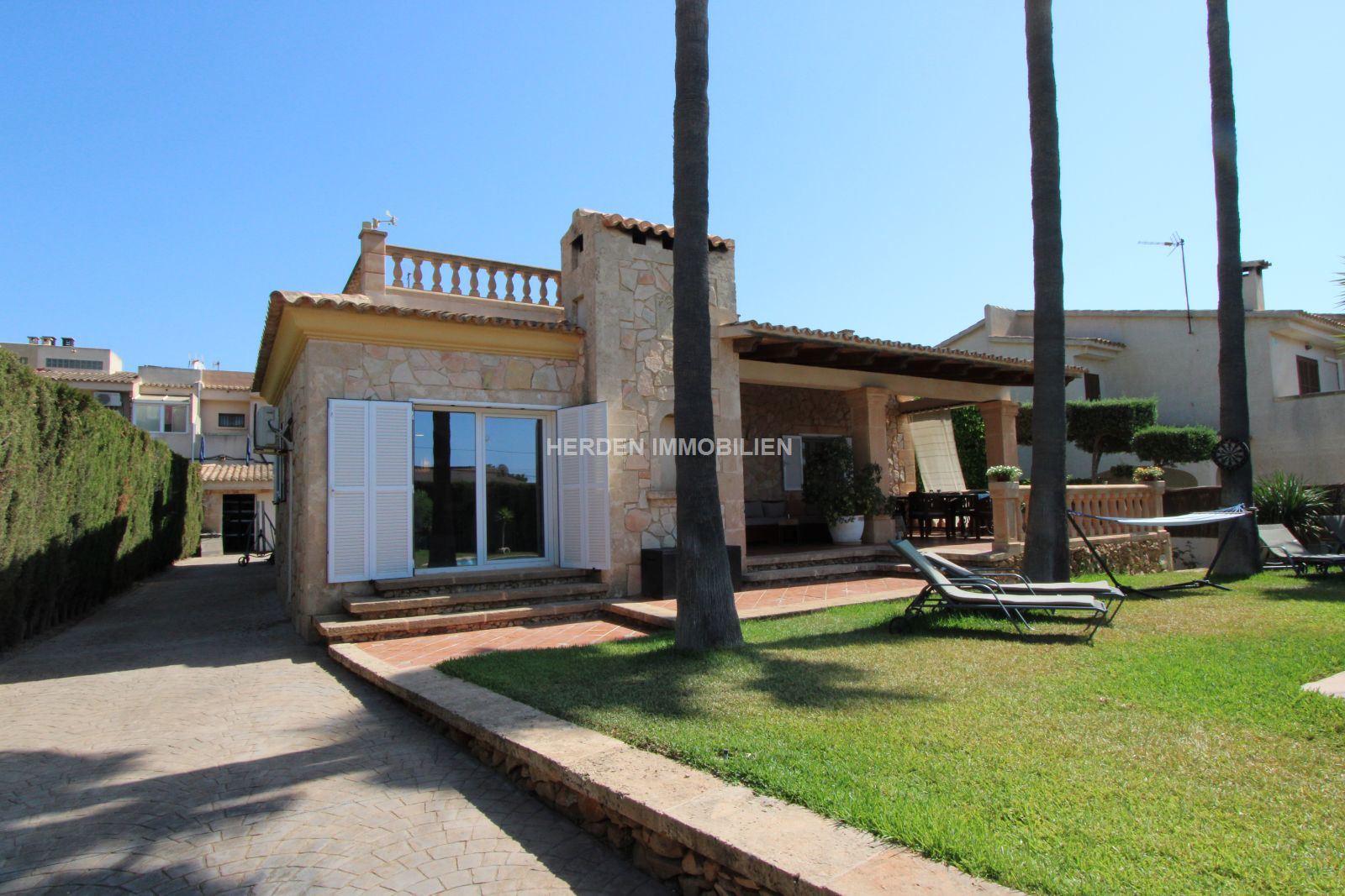 VILLA BADIA BLAVA MALLORCA EN VENTA