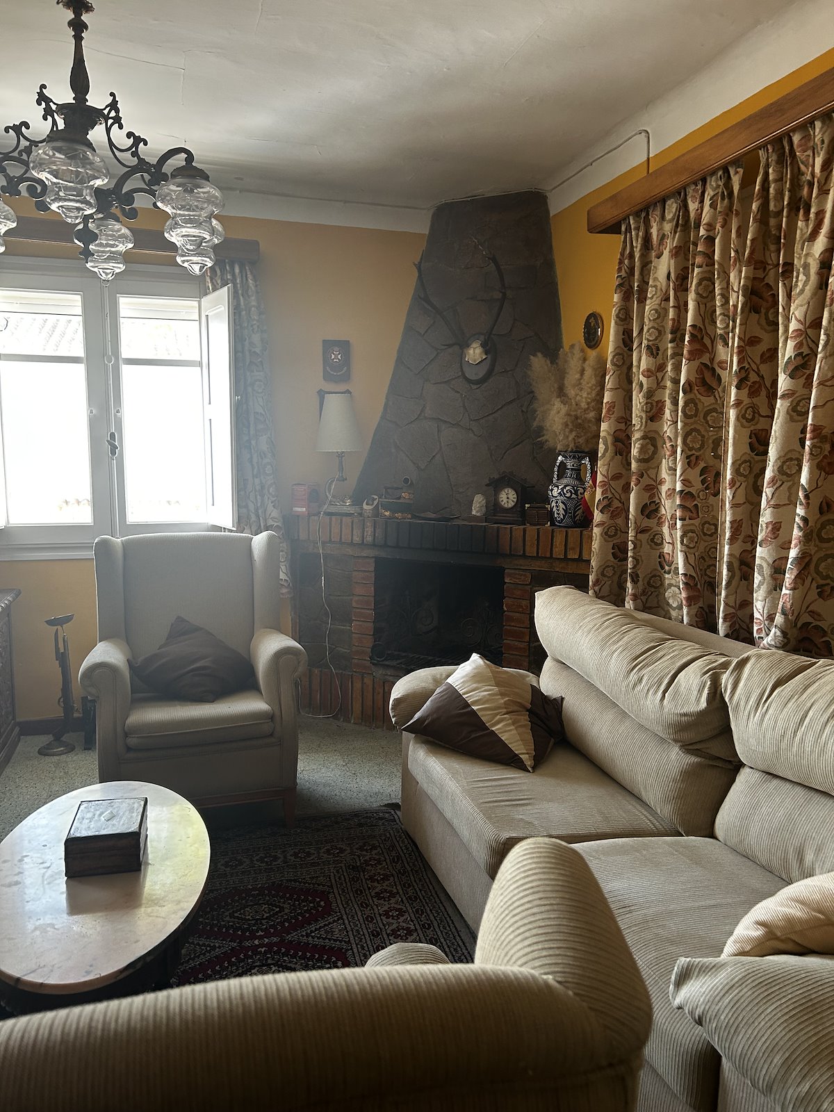 C-114_41710977.jpg